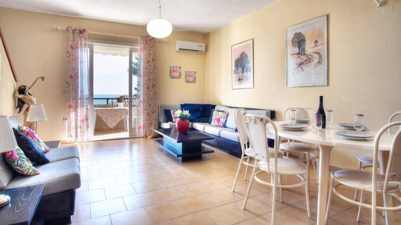 Sea View Maisonette Glyfada Beach Bagian luar foto